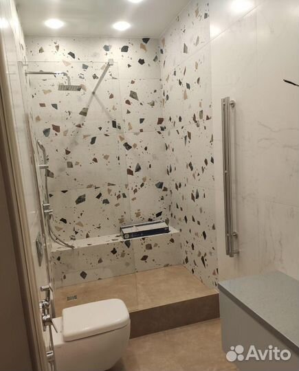 Ремонт ванной комнаты. Плиточник, укладка плитки