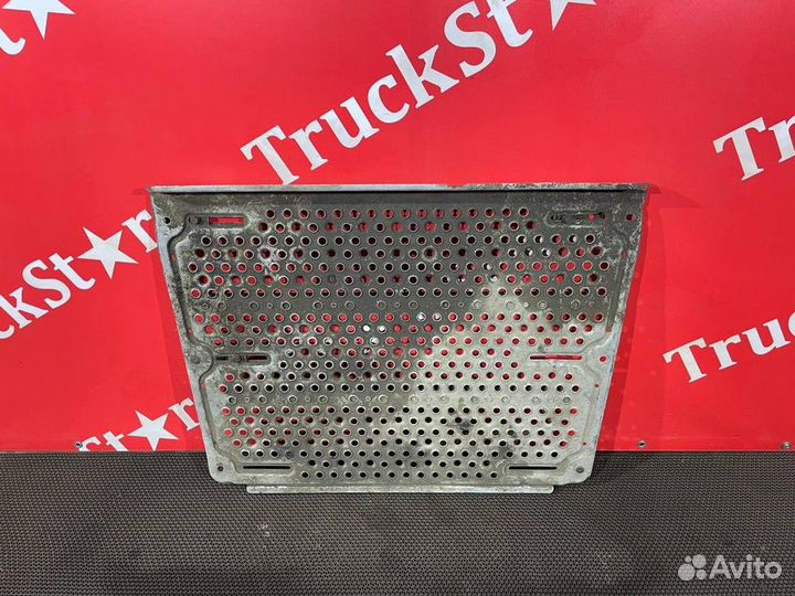 Трап на раму центральный Daf XF105