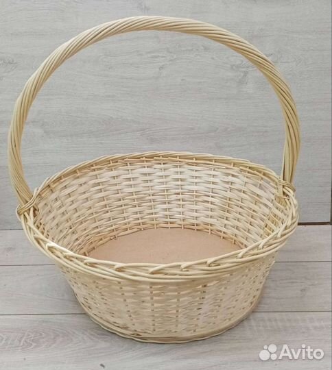 Корзина плетёная большая