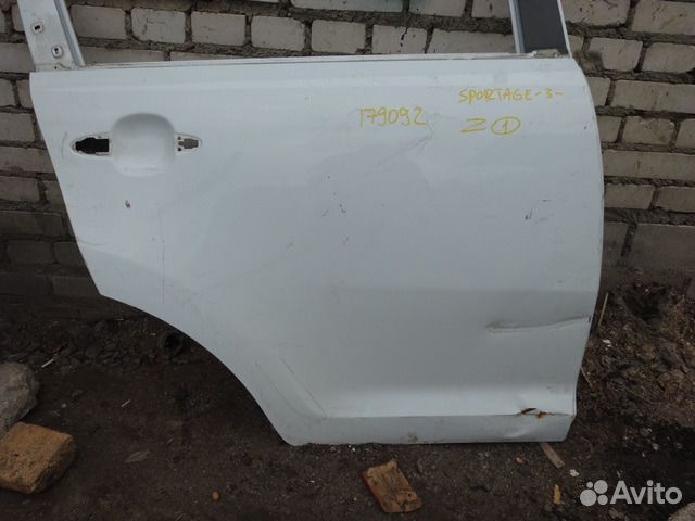 Дверь задняя правая Kia Sportage 3 2010 Спортейж