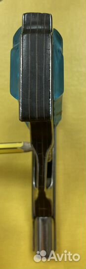 Зажигалка в виде пистолета