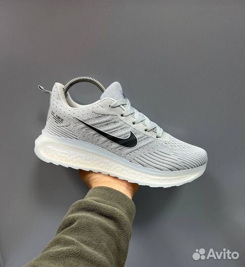 Кроссовки мужские nike