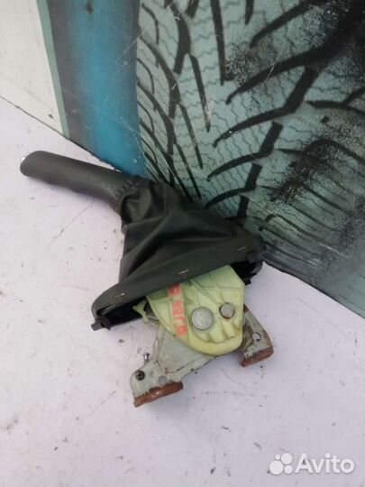 Ручник кожух Форд фокус l