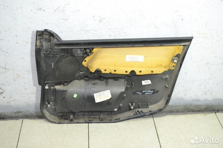 Обшивка двери передняя левая Ford Fusion