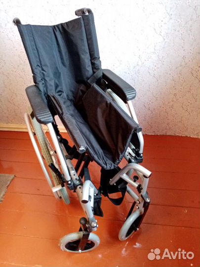 Коляска инвалидная