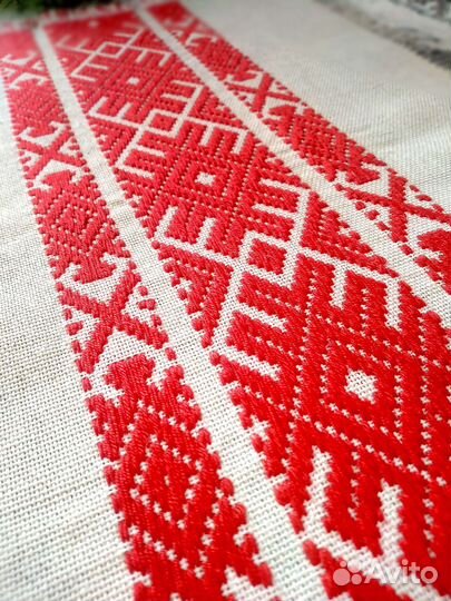Салфетка для сервировки с вышивкой 45х29 см