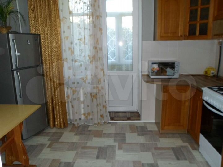 2-к. квартира, 54 м², 1/5 эт.