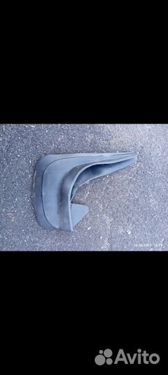 Брызговик передний Renault Megan2