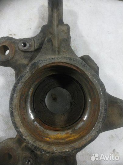 Кулак поворотный передний левый Chevrolet Cobalt