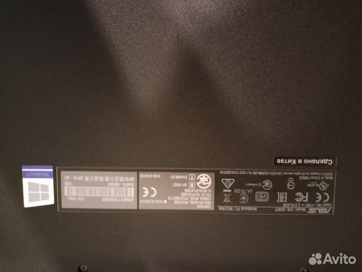 На запчасти ноутбук Асус x540y и тел Хонор 6а