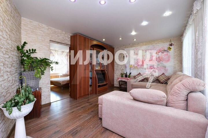 5-к. квартира, 95 м², 5/9 эт.
