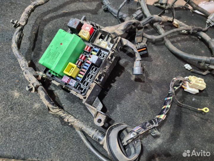 Проводка двс Mitsubishi Lancer 9 4G18 2005