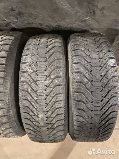 Goodyear UltraGrip 500 SUV 235/65 R17 108T