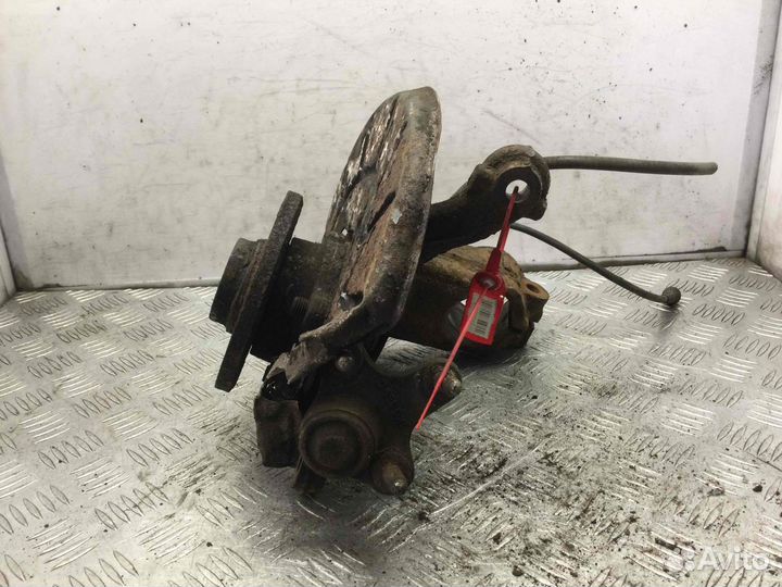 Кулак поворотный левый Volkswagen Touran Blx