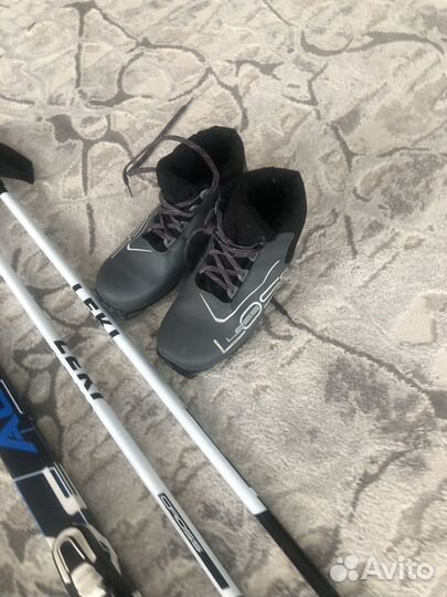 Лыжы,палки,ботинки