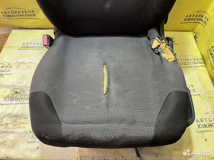 Сидение переднее левое Peugeot 308 2010 хэтчбек