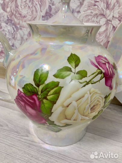 Сервиз чайный перламутровый Розы