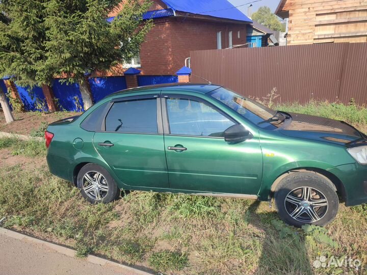 LADA Granta 1.6 МТ, 2016, 215 339 км
