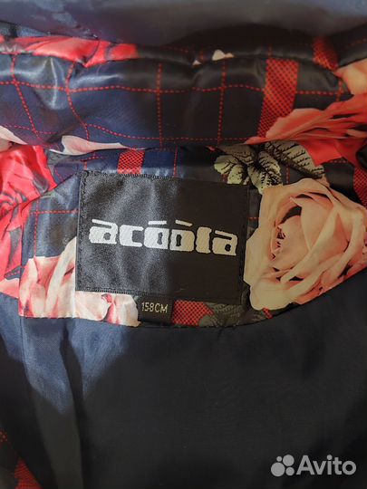 Куртки на девочку