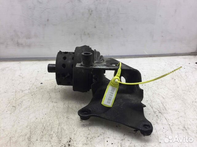 Подушка крепления кпп Volkswagen Golf AFT