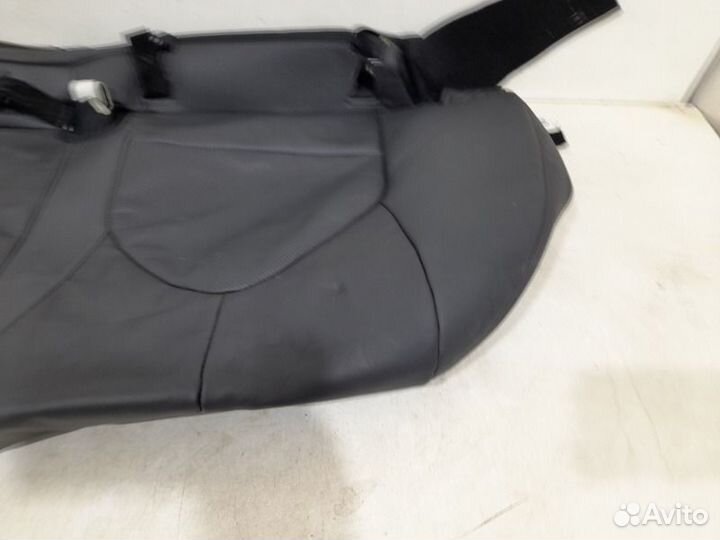 Обшивка сиденья задняя Toyota Camry V70 2018