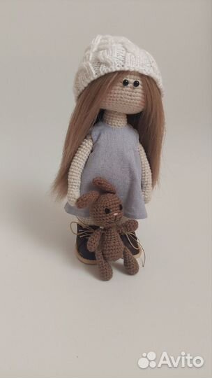 Вязаная интерьерная кукла ручной работы