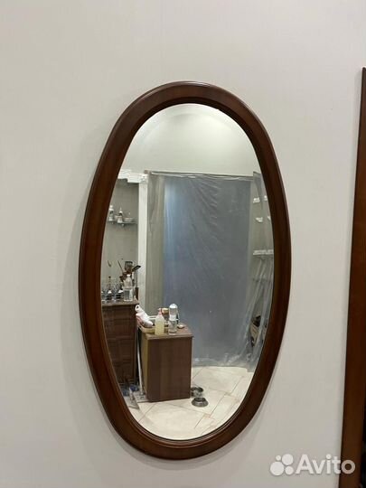 Тумба с зеркалом в прихожую