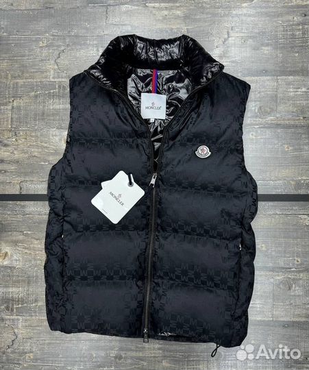 Жилетка Moncler