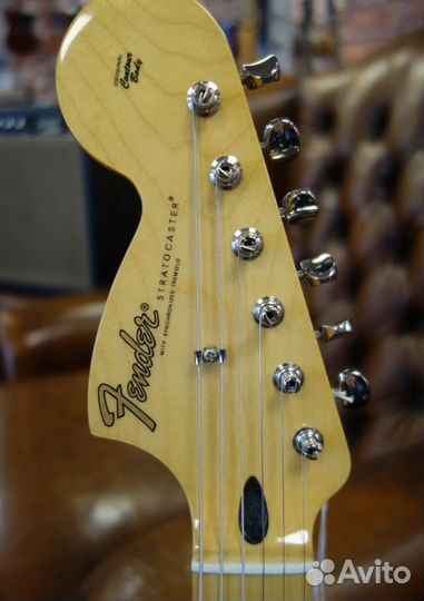 Электрогитара Fender Jimi Hendrix + Аксессуары