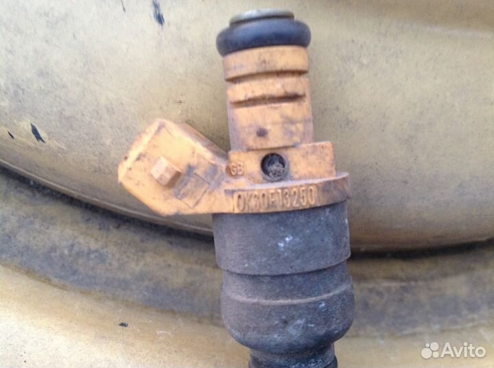 Форсунка топливная Киа Рио 1