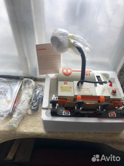 Апарат для изготовления ключей