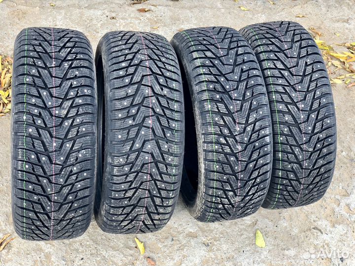 Hankook Winter i'Pike X W429A 215/60 R17 100T
