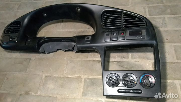 Консоль панели приборов Kia Spectra