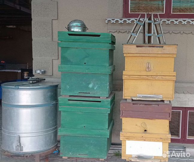 Медогонка 3 рамочная, ящики для пчёл