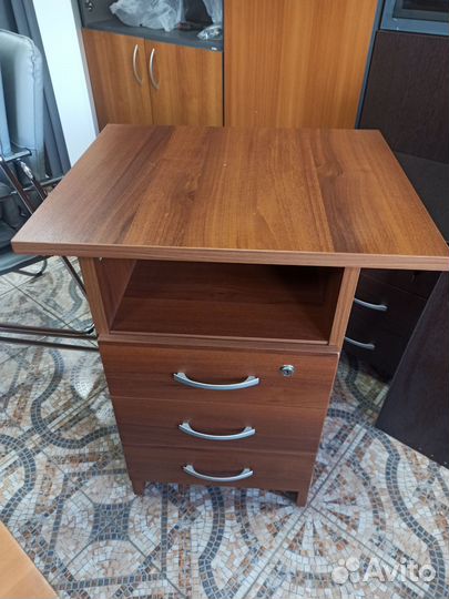 Тумба приставная