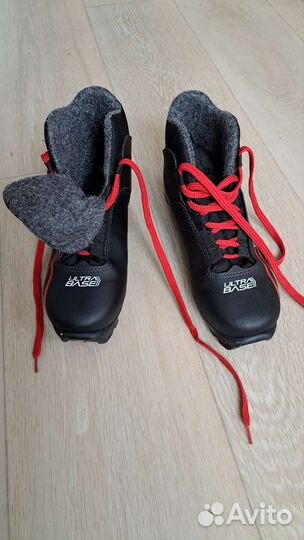 Лыжные ботинки