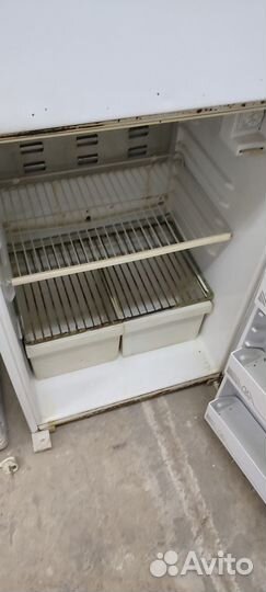 Холодильник бирюса 140*60 см