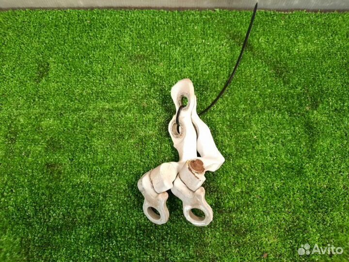 Петли двери передние правые Ford Focus 2 хэтчбек