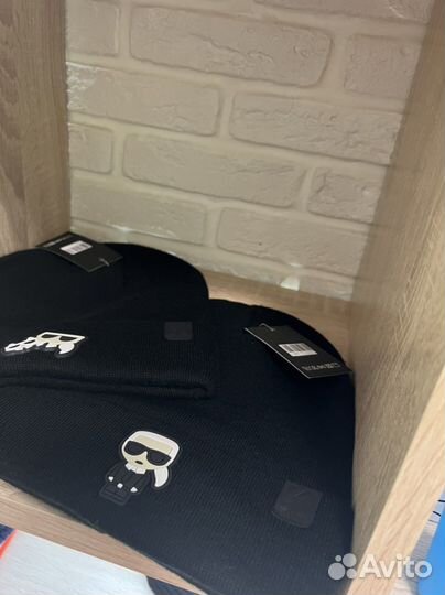 Karl lagerfeld шапка унисекс