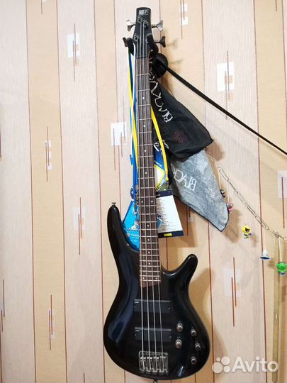 Бас гитара ibanez sr 300