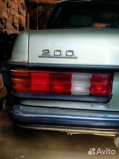 Бампер задний mercedes w123