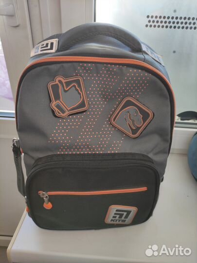 Продам школьный рюкзак