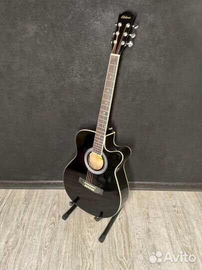 Гитара новая