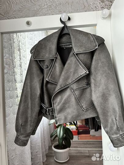 Куртка кожаная женская 48