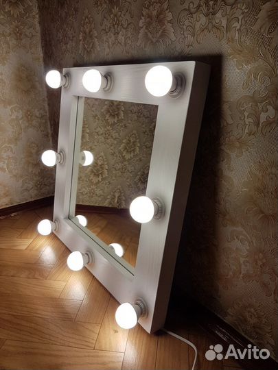 Зеркало с подсветкой