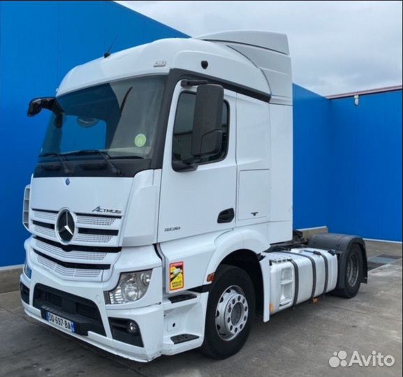 Pазбираем грузовик Mercedes-Benz Actros mpiv с 201