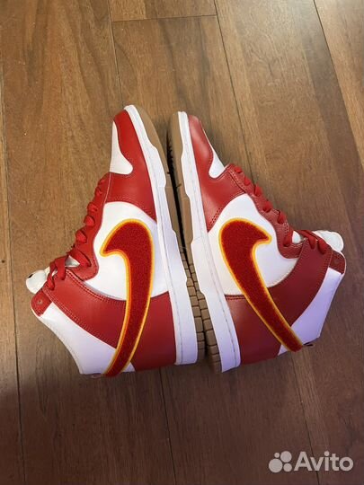 Nike Dunk High Chenille Swoosh