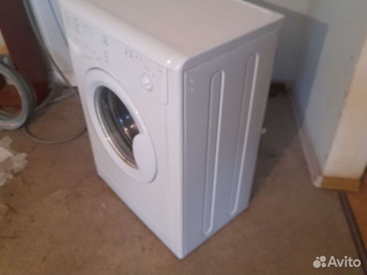 Индезит 5кг глубина 45см Рабочий Гарантия