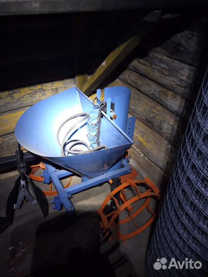 Картофелесажалка ксм-1