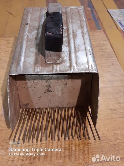 Совок для сбора ягод